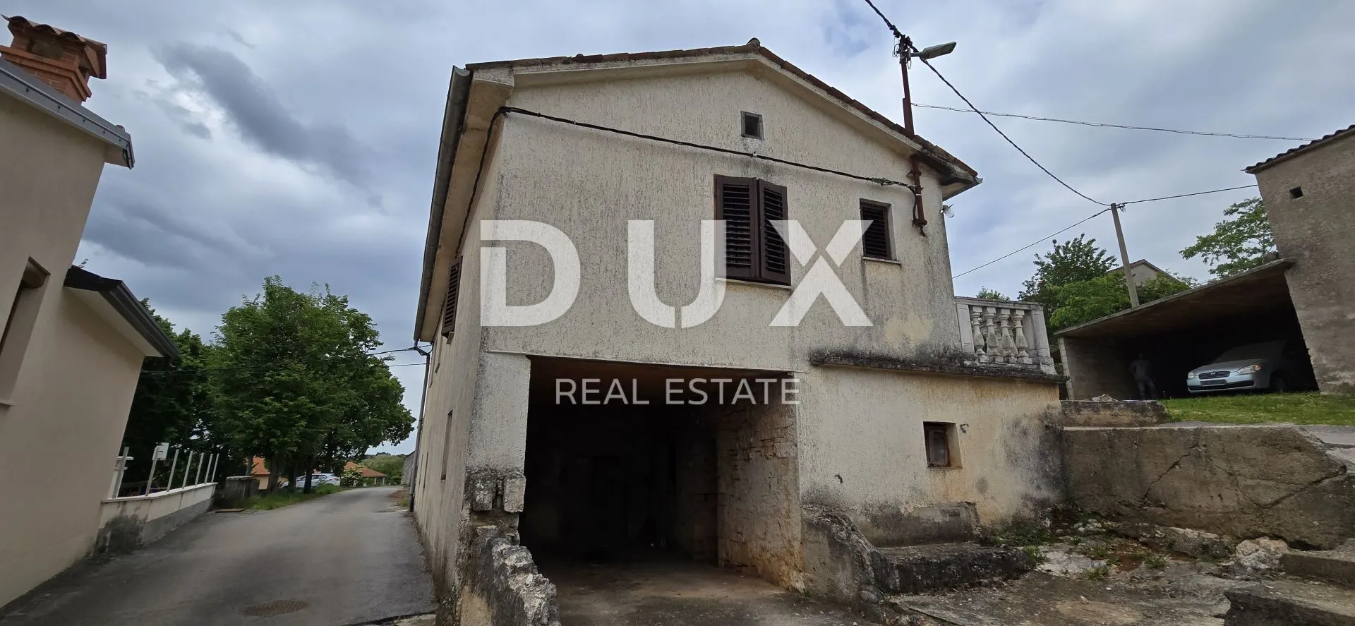 istra, pazin, okolica - samostojeća kuća s puno potencijala - slika 27