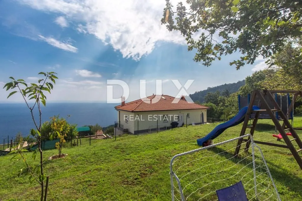 LOVRAN, LIGANJ - Kuća s vrhunskom okućnicom i panoramskim pogledom na more
