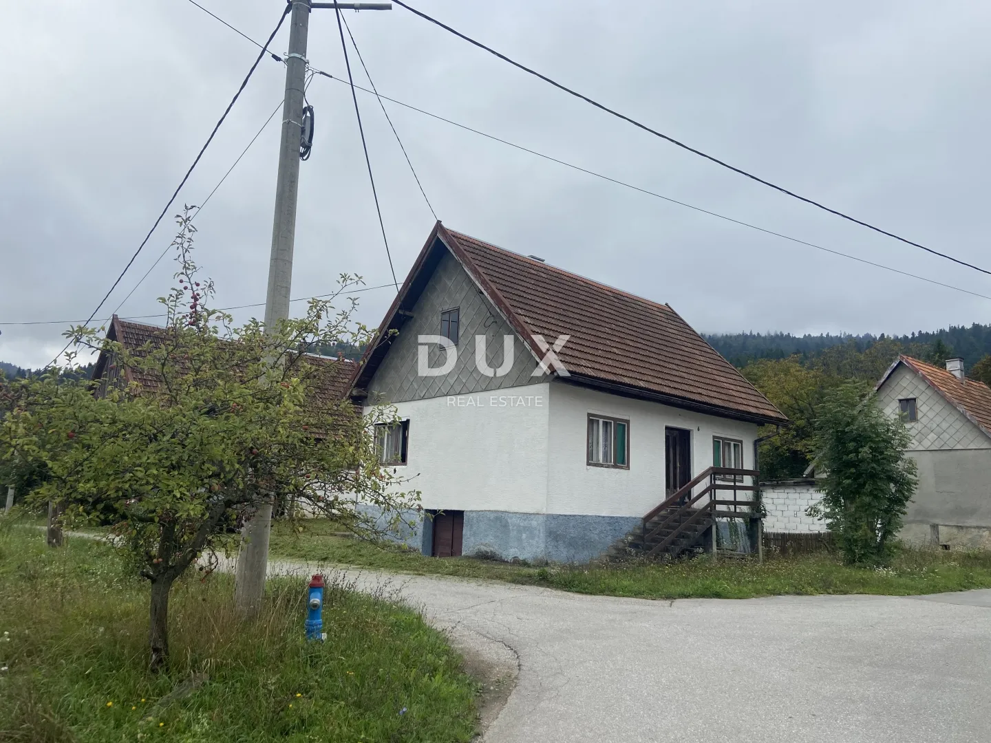 gorski kotar, vrbovsko, kuća s velikom okućnicom - slika 3