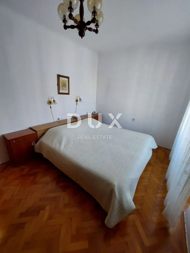 mali lošinj - dvije samostojeće kuće u strogom centru - slika 13