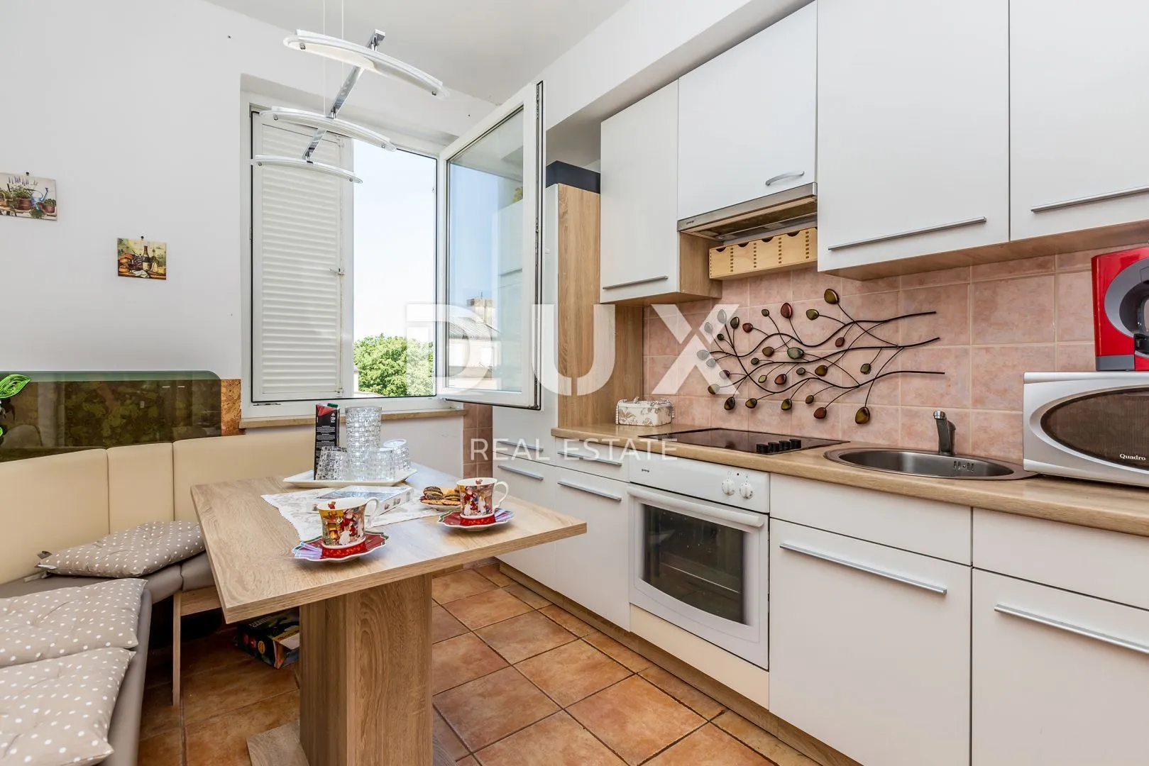 otok krk, njivice - dva apartmana s pogledom na more - slika 1