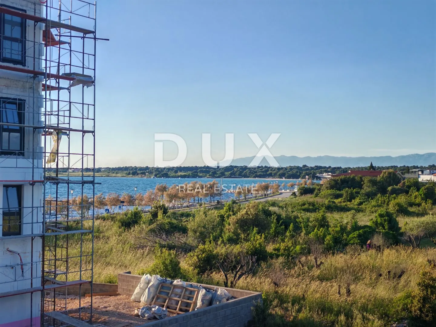 zadar, zaton - vrhunska novogradnja 30 metara od plaže! s5 - slika 5