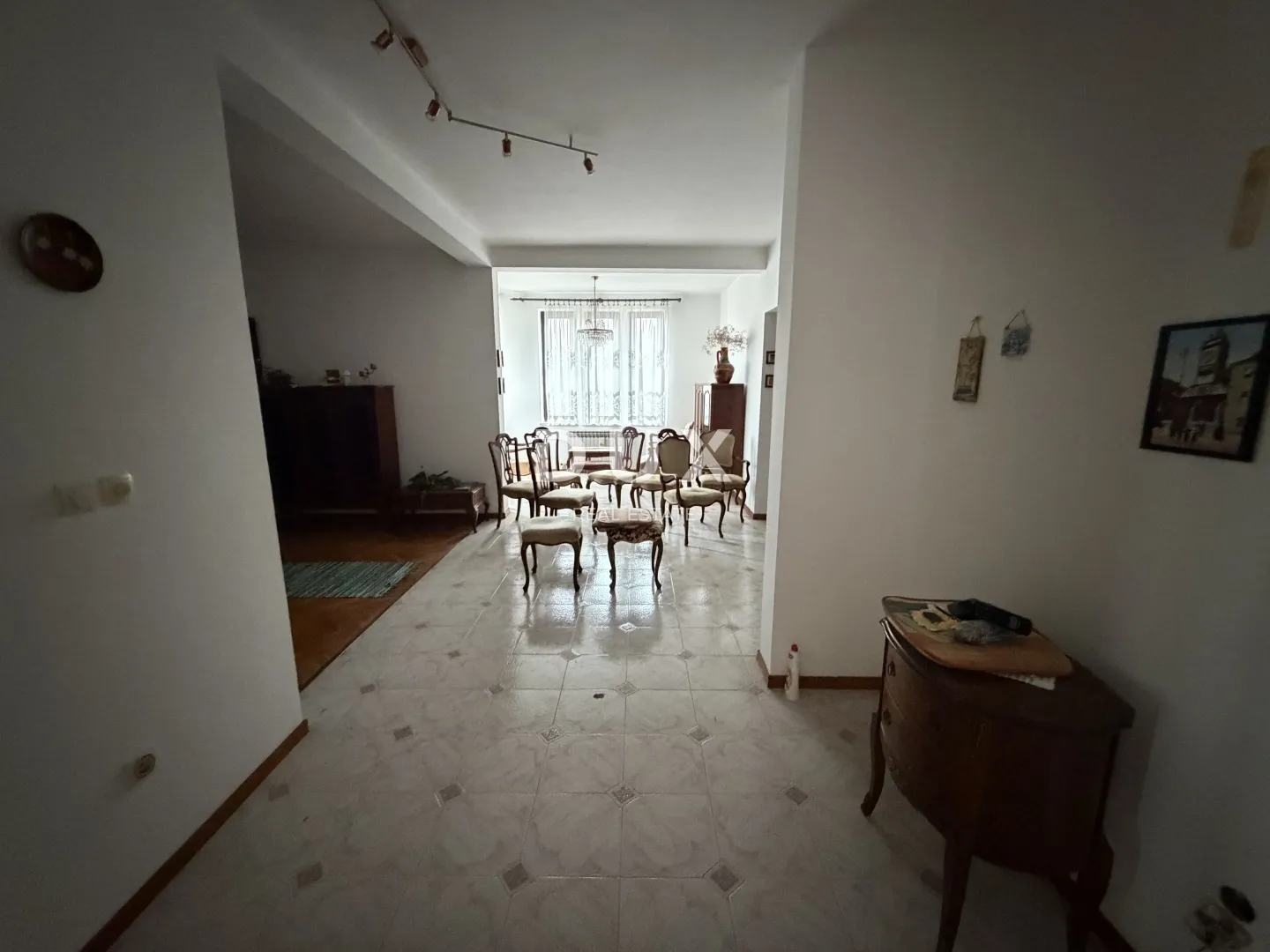 zadar, plovanija – fleksibilan poslovni prostor 200 m² - slika 3