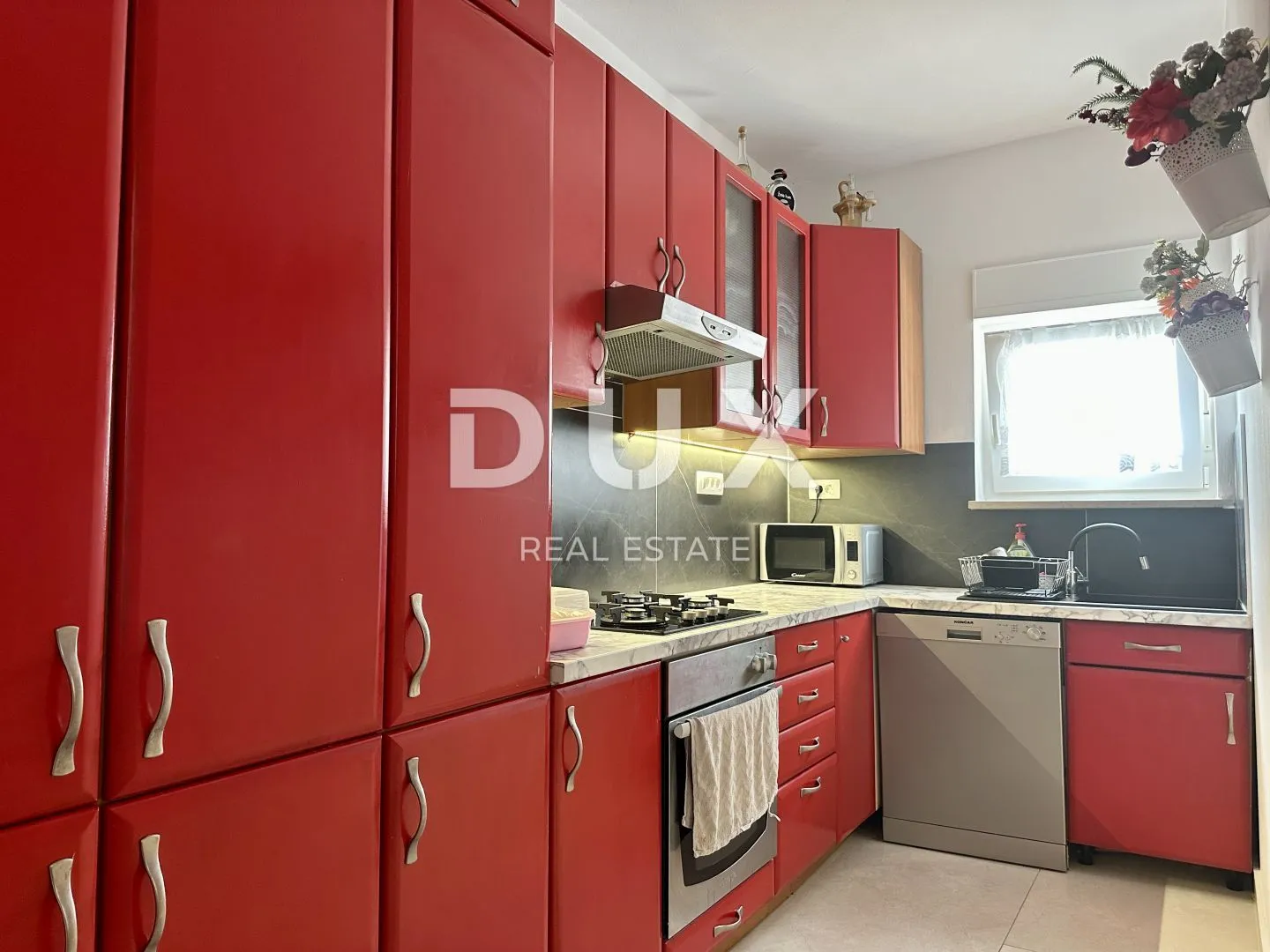 istra, novigrad - dvoetažni stan u blizini centra grada - slika 4