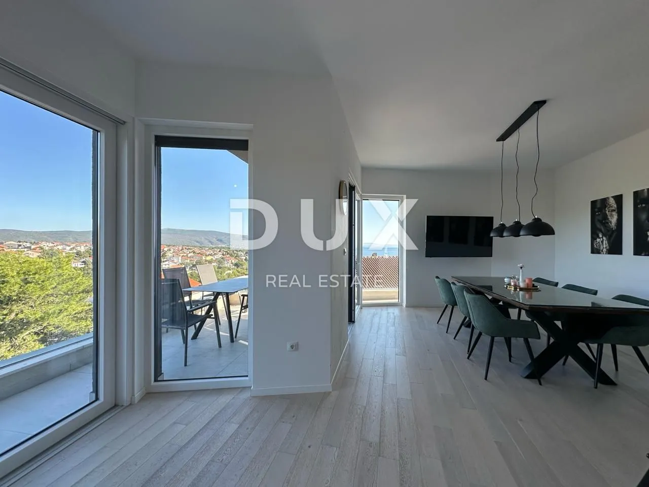 grad krk - penthouse sa pogledom na more - slika 9