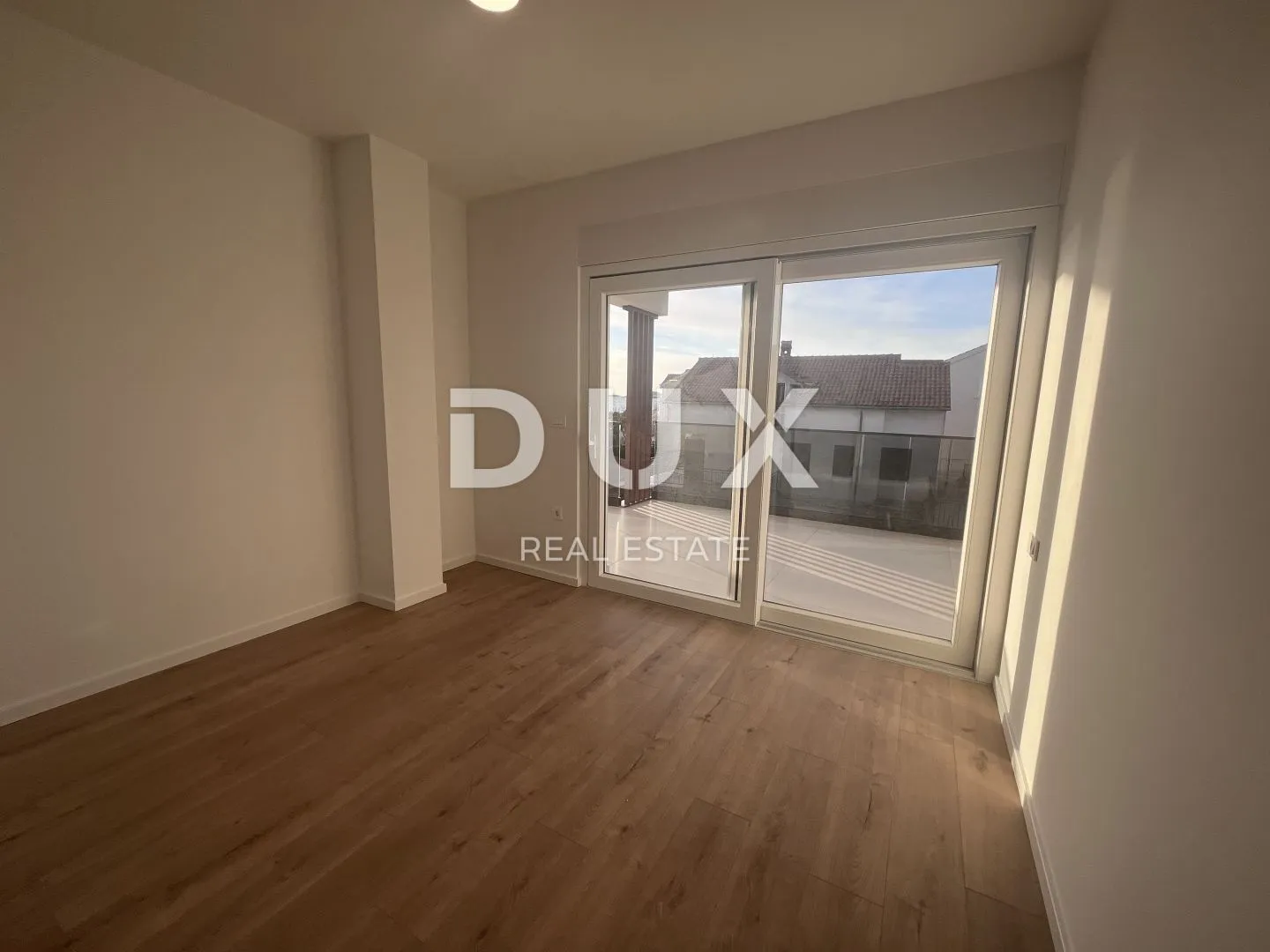 šibenik, vodice - predivan penthouse s8 pokraj mora - slika 11