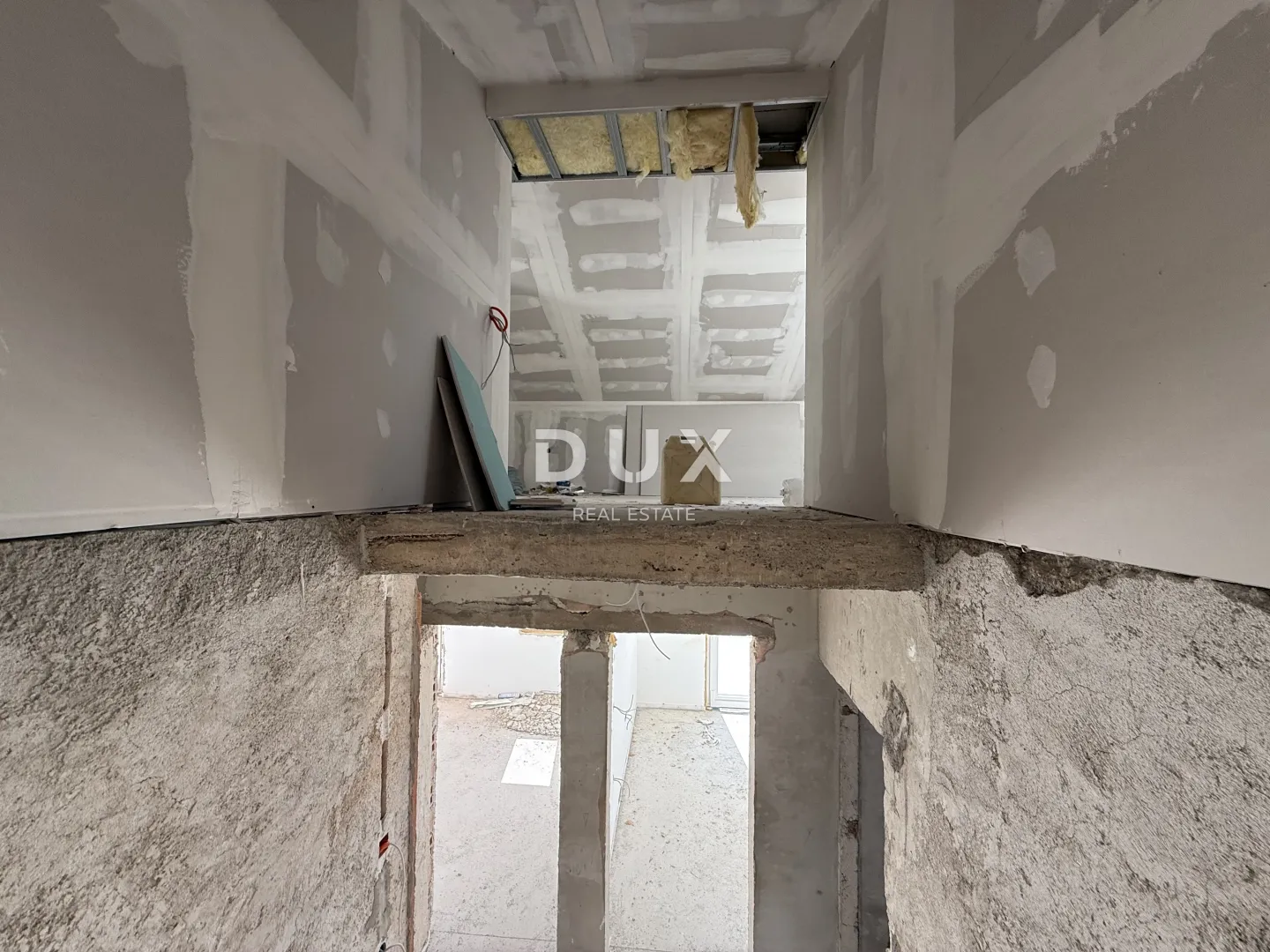 rijeka, kostrena - samostojeća kuća 4s+db - bazen, okućnica, pogled! - slika 14