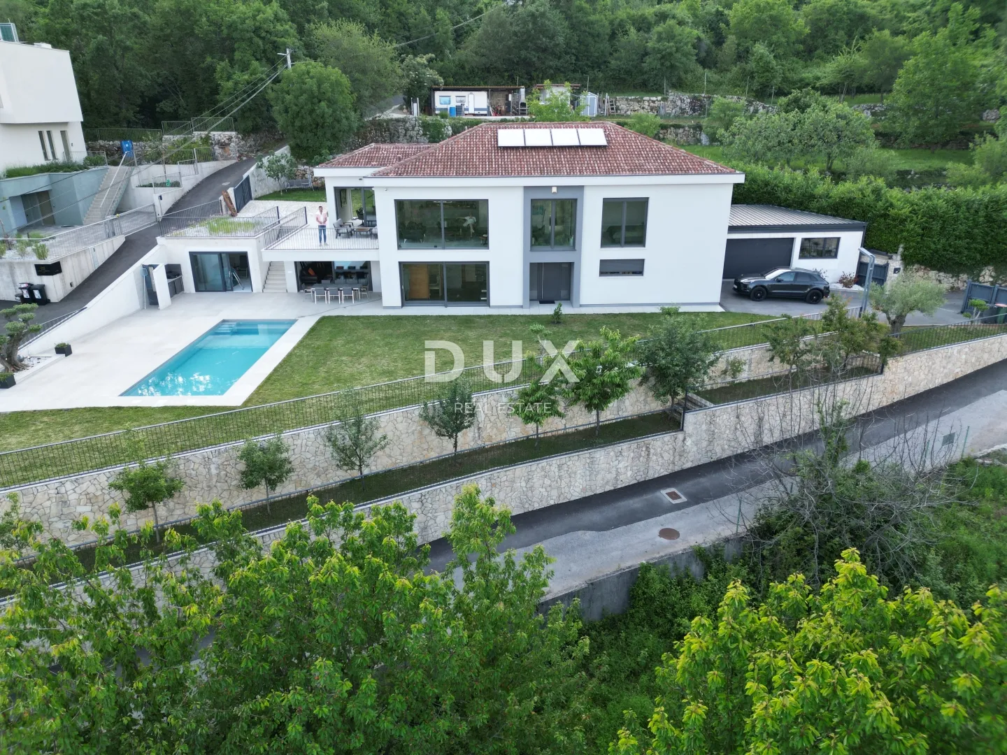 OPATIJA, POLJANE- prekrasna moderna villa 400m2 s pogledom na more i bazenom + okoliš 1200m2 - Poljane, Opatija