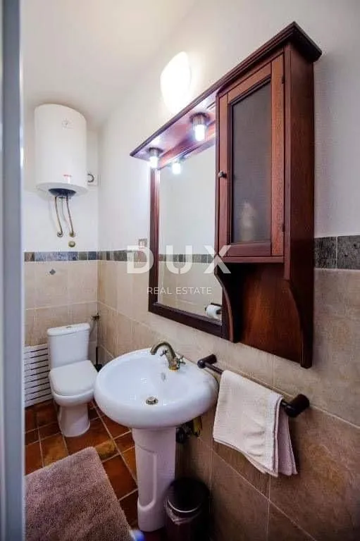 istra, rovinj - apartman u srcu grada 70 metara od mora! - slika 11