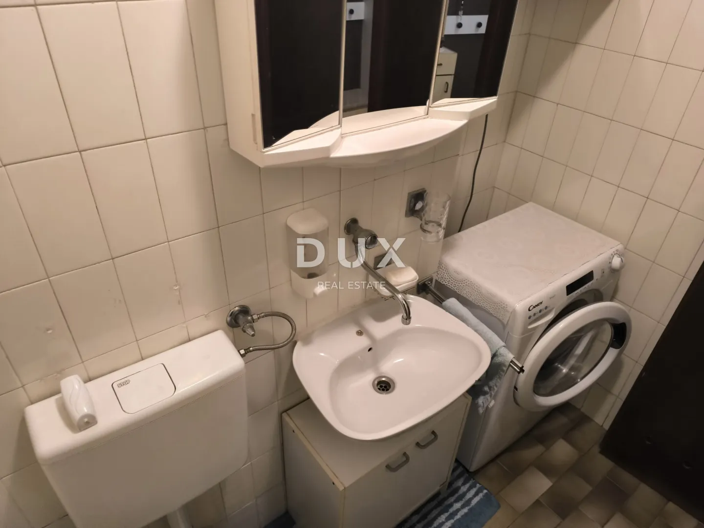 istra, pula - 3s+db stan u centru s parkingom 83 m2 - slika 16