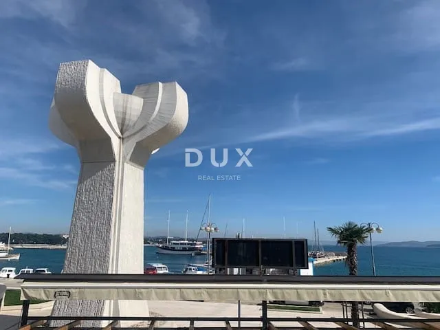 dalmacija, vodice - ekskluzivna nekretnina na rivi, kuća s restoranom u 1. redu do mora - slika 13