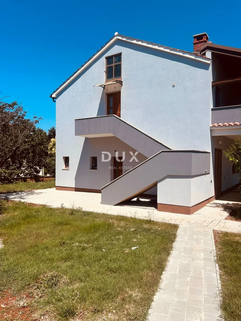 istra, poreč - prostrani renovirani stan s vrtom - slika 20