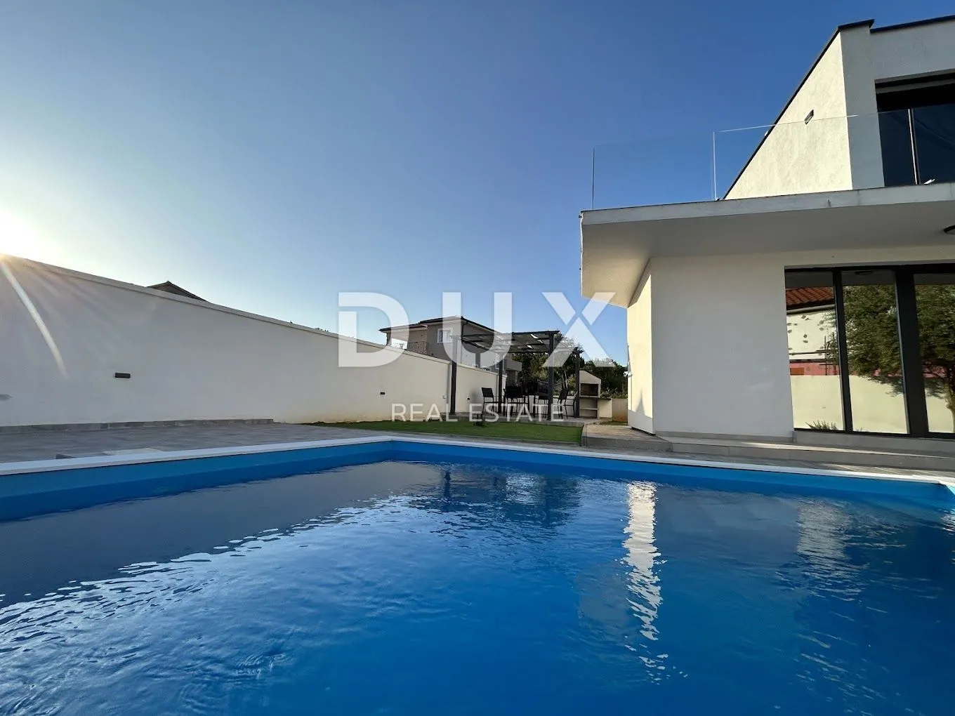 otok krk, poljica (okolica) - moderna vila 4s+db, bazen, roštilj, parking - slika 5