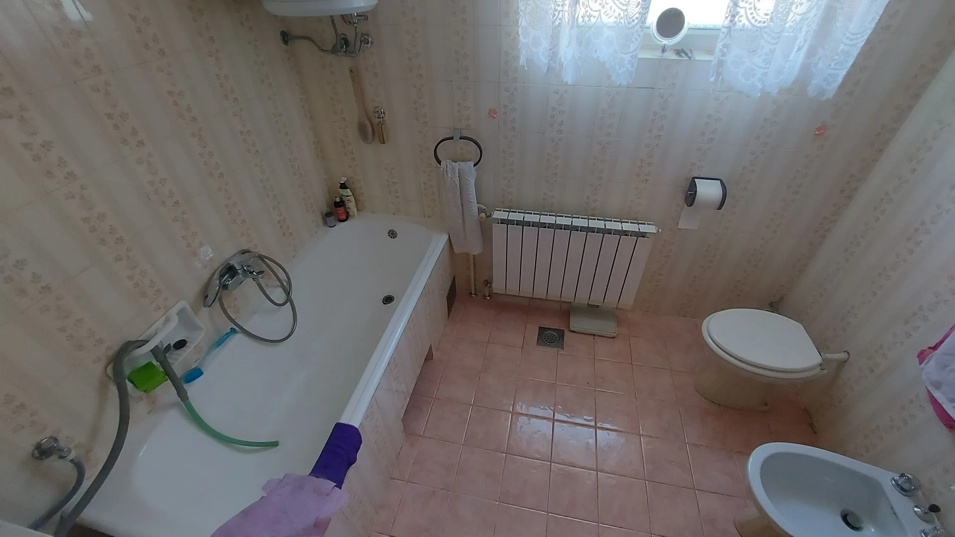 viškovo- veliko gospodarsko imanje, tri stambene jedinice, poslovni prostor, gospodarske zgrade, vinski podrum, velika okućnica - slika 32