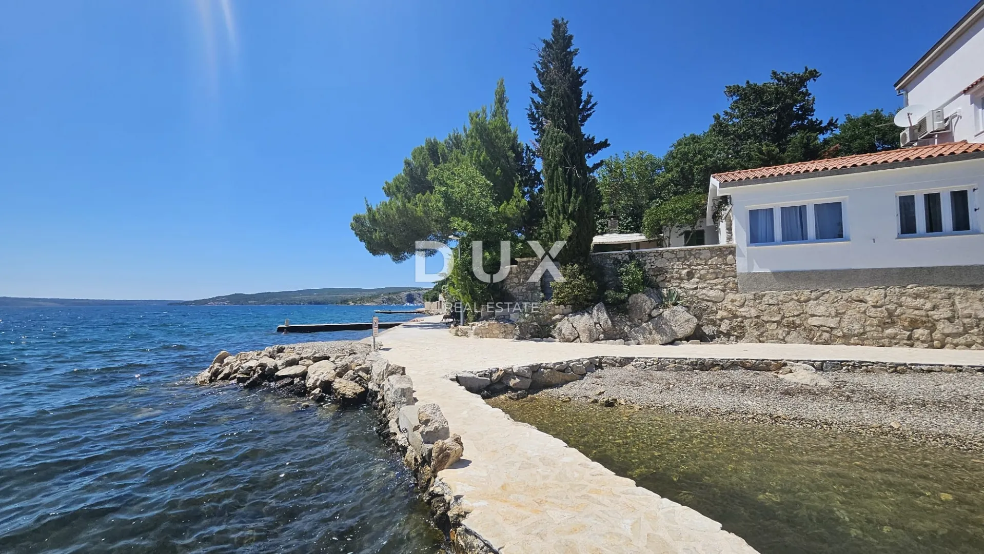 zadar, maslenica - posebna kuća u 1. redu do mora! - slika 15