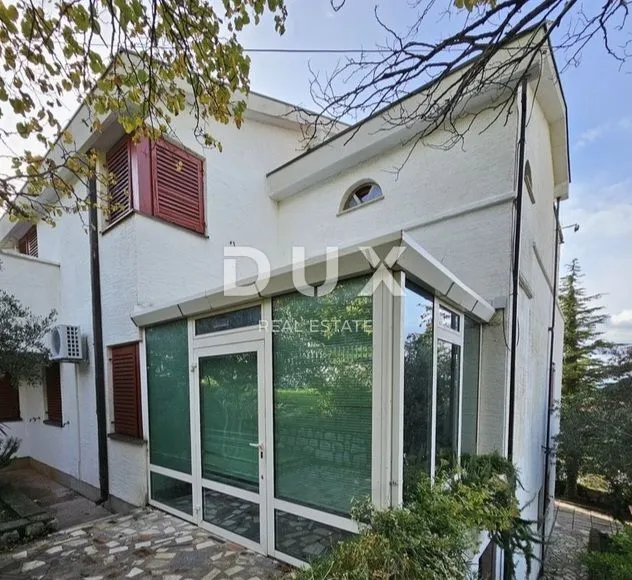 klenovica- dvojna kuća/villa 320m2 s pogledom na more + okoliš 400m2 - slika 6