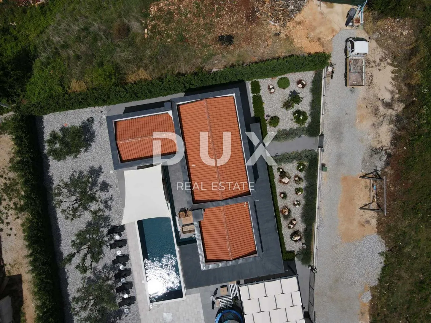 istra, višnjan - moderna vila s bazenom - slika 66