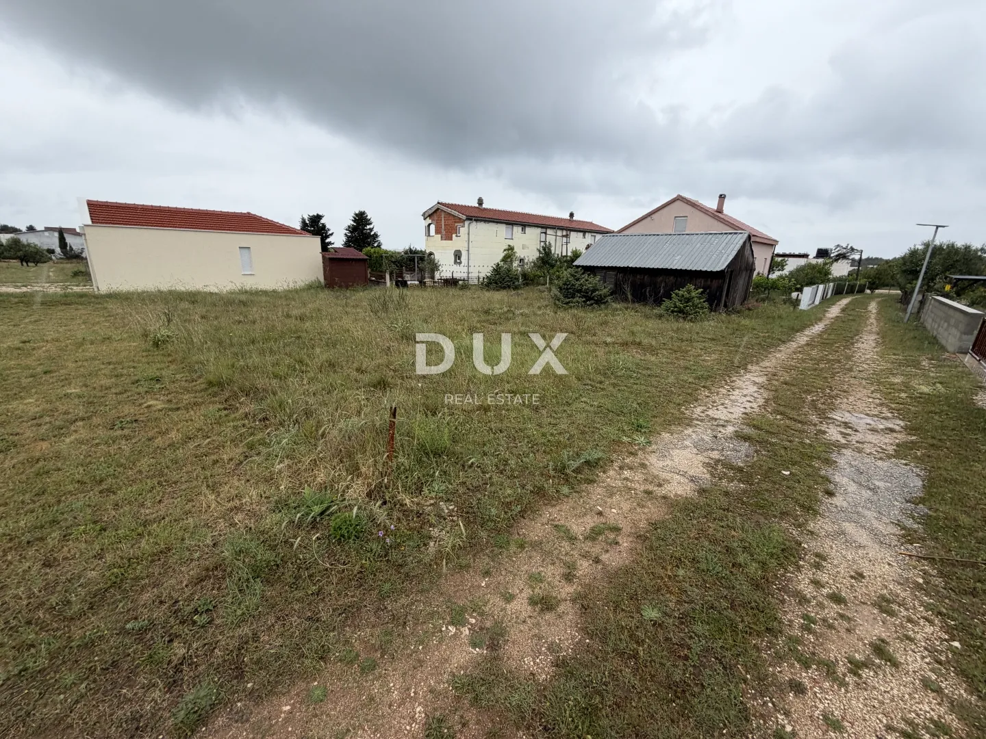 zadar, vrsi - zemljište pravilnog oblika 496m² - slika 2