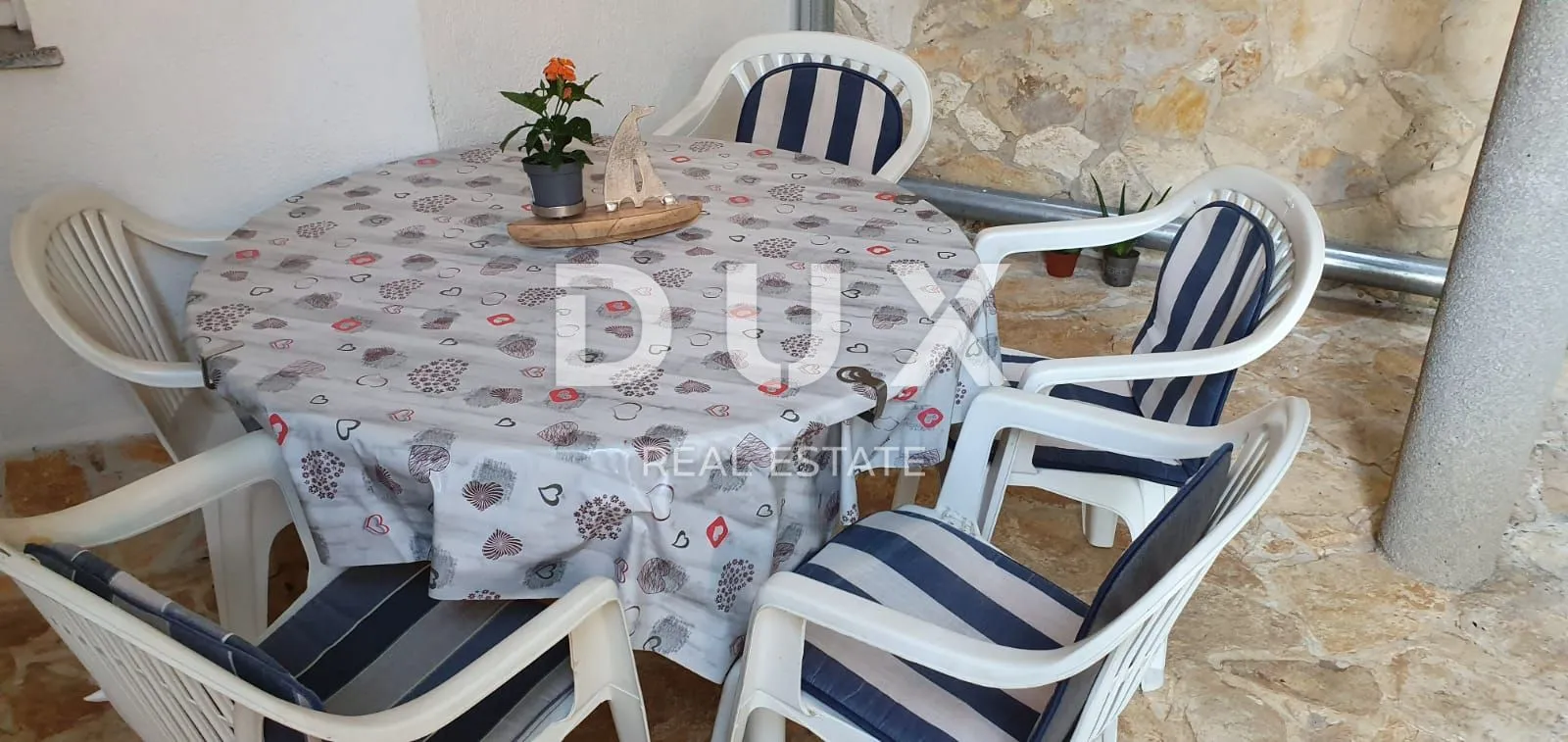 novi vinodolski - kuća u mirnom predjelu s 5 apartmana - slika 14