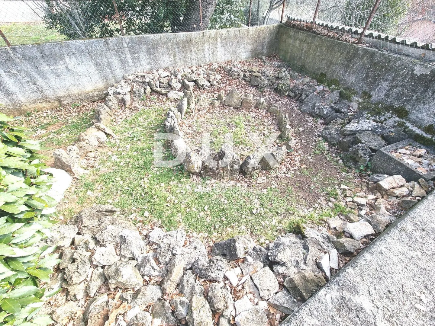istra, marčana kamene kuće za renovaciju na selu s lijepim dvorištem - slika 21