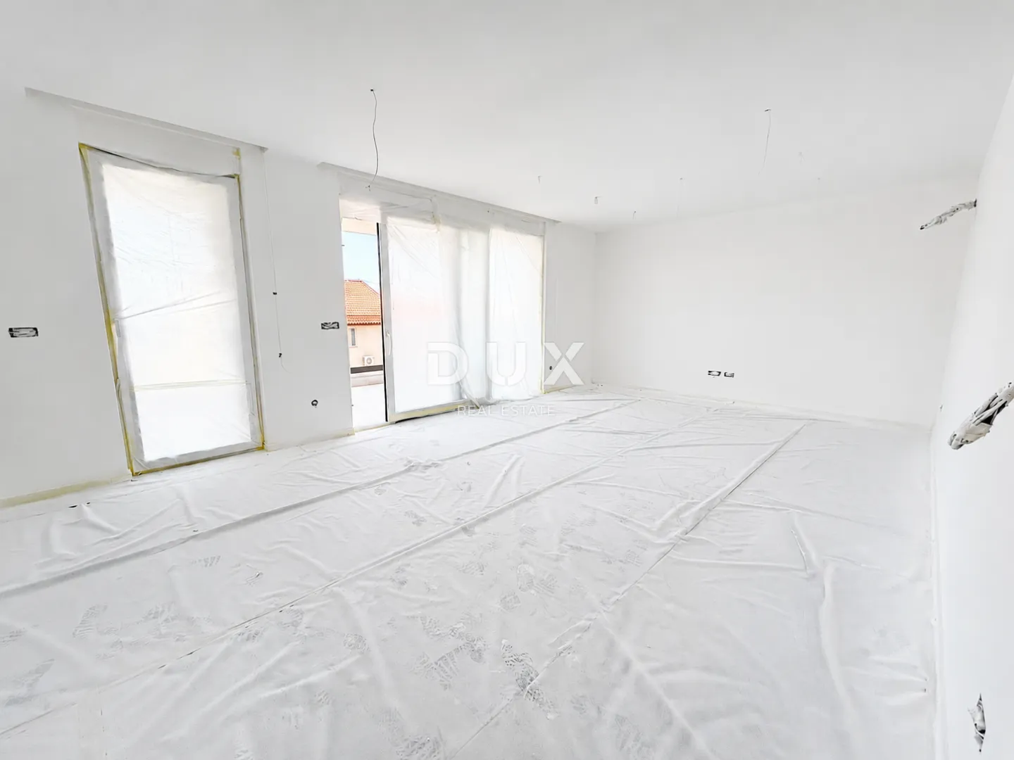 vodice, srima – penthouse s liftom, krovna terasa 109 m², 70m od plaže - slika 22