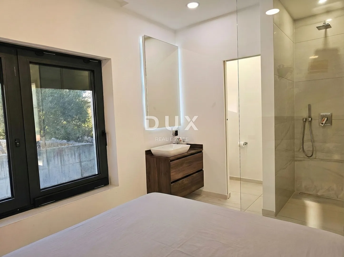 otok krk, grad krk, dvoetažni stan, 112,30 m2, bazen, najam - slika 17