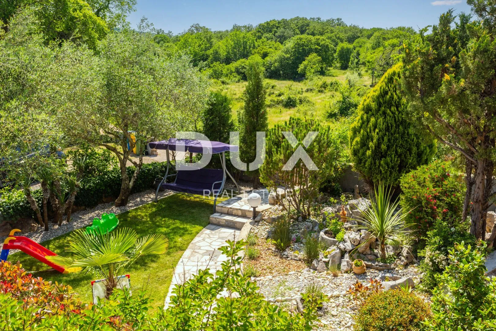 otok krk, vrbnik (okolica) - prilika! kuća s bazenom i jacuzzijem - slika 13
