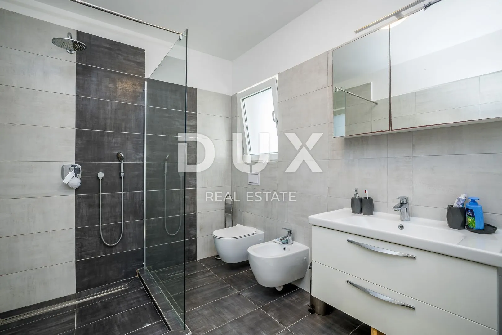 otok krk, čižići - luksuzna apartmanska vila! - slika 11