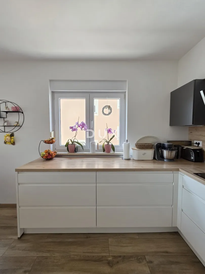 pula, nova veruda, 5-sobni stan, 209.93 m2 - slika 11