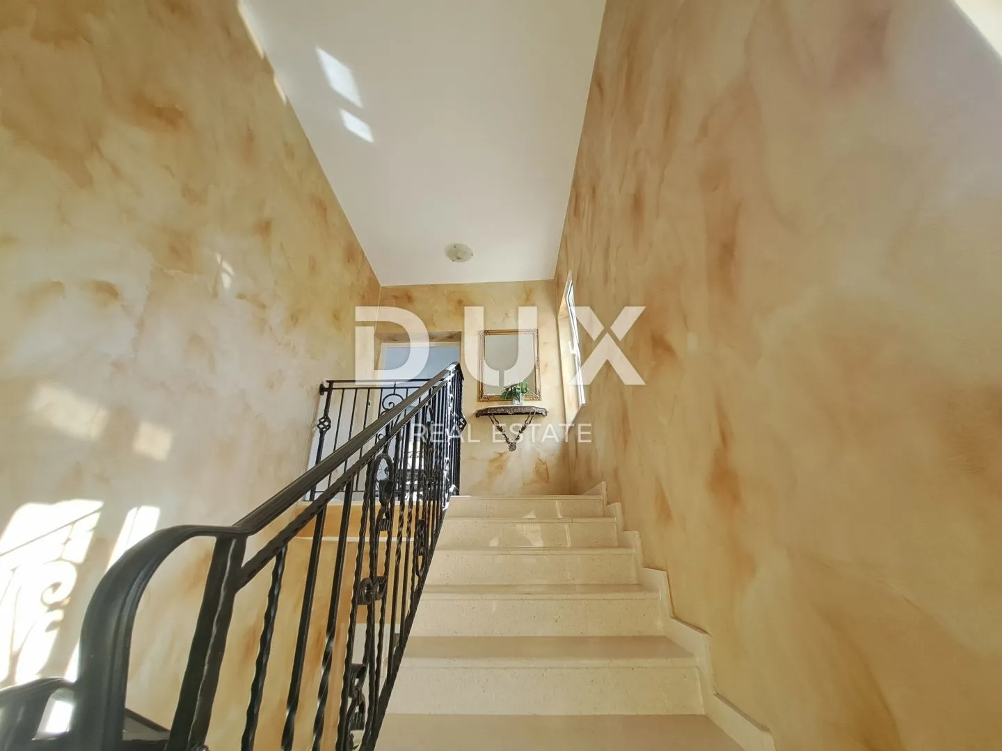 opatija, lovran - predivna vila s bazenom u centru blizu mora - slika 38