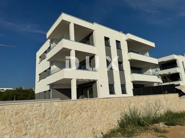 otok pag, novalja - izuzetan 3s+db stan na top lokaciji - slika 1