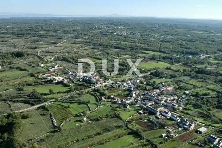 ISTRA, SVETVINČENAT- Poljoprivredno zemljište u naseljenoj zoni - Čabrunići, Svetvinčenat