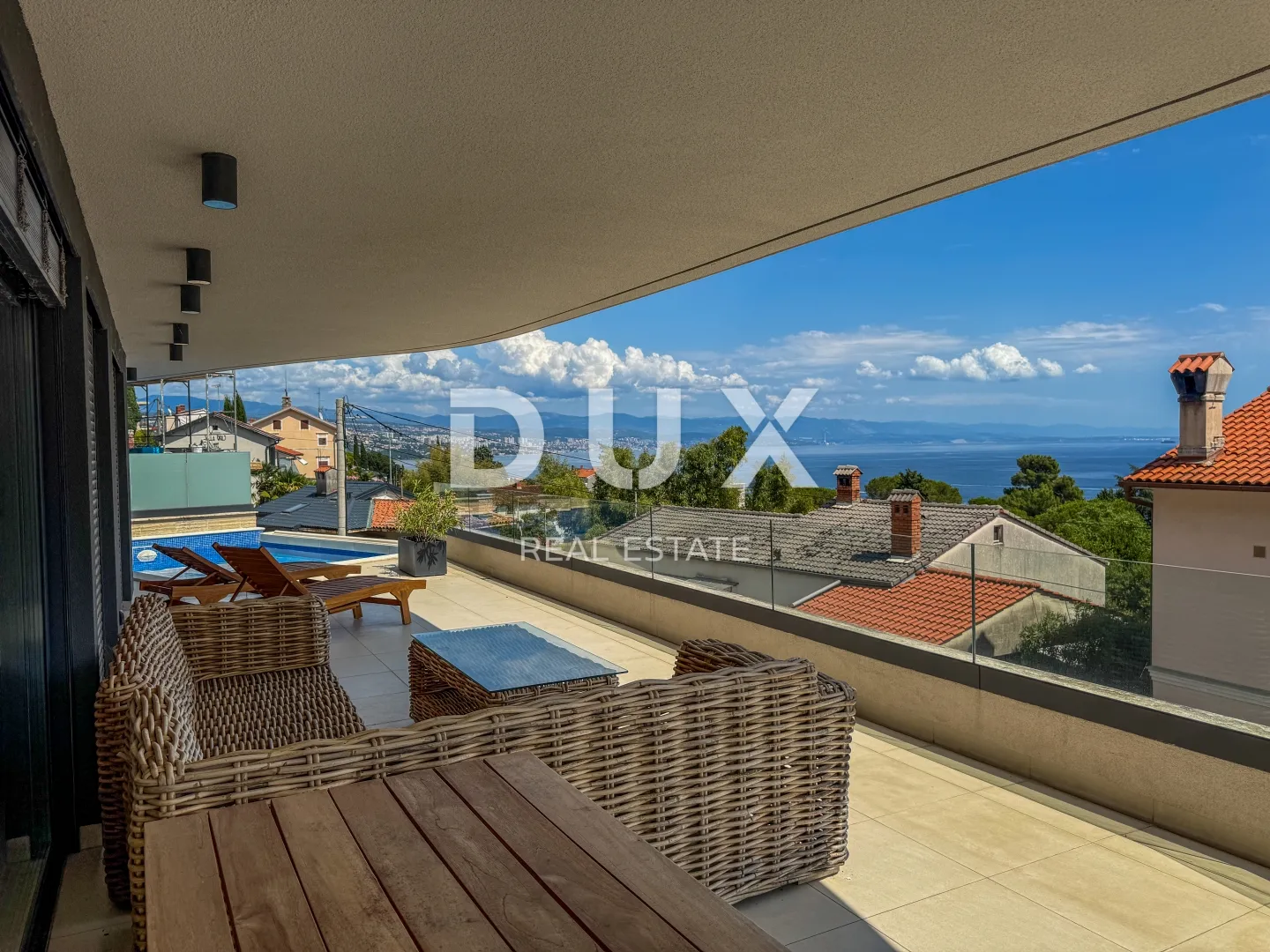 opatija, centar, četverosoban stan, 158 m2, s privatnim bazenom - slika 3