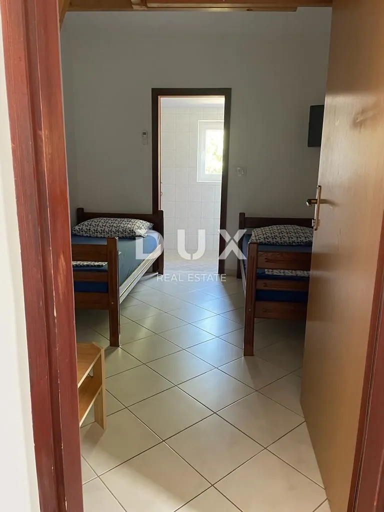 istra, medulin - apartmanska kuća 500 m od mora! - slika 33