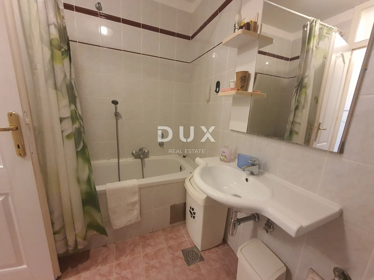 opatija, ičići, dvosoban stan, 62m2, drugi red do mora - slika 17