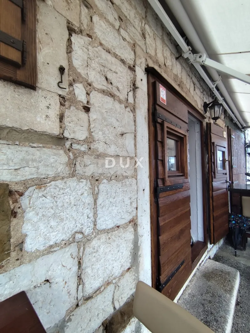 šibenik, riva - stan i poslovni prostor u prvom redu do mora - slika 3