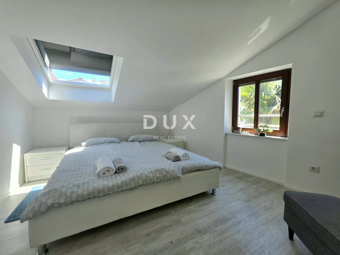 istra, poreč, 290.00 m2, pješačka zona, tri stana - slika 41