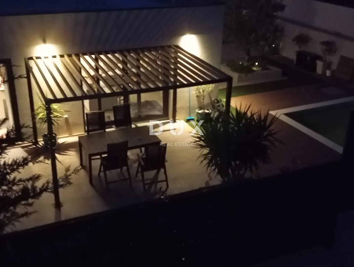biograd, sv. filip i jakov, kuća, 110 m², vrt, bazen - slika 17