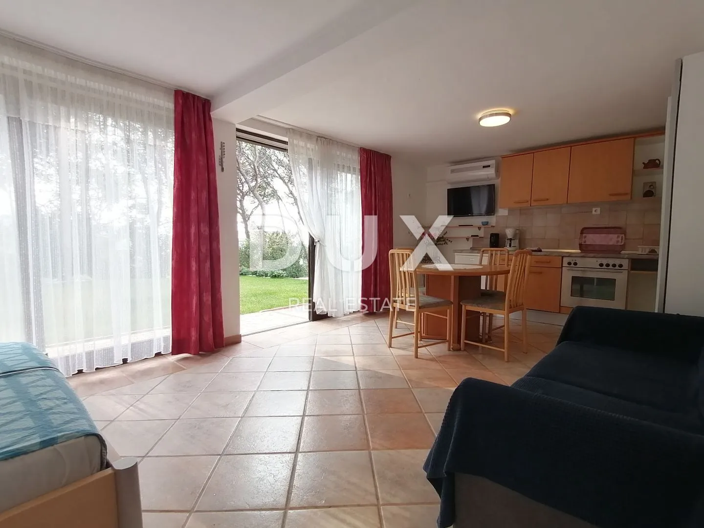 istra, rovinj apartmanska kuća na samo 40m od mora! - slika 3