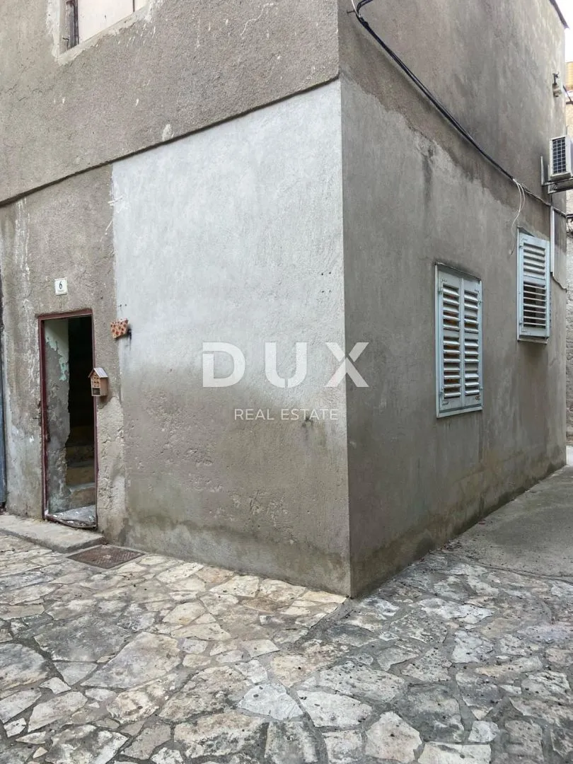 šibenik, pirovac - kuća uz more u povijesnoj jezgri - slika 4