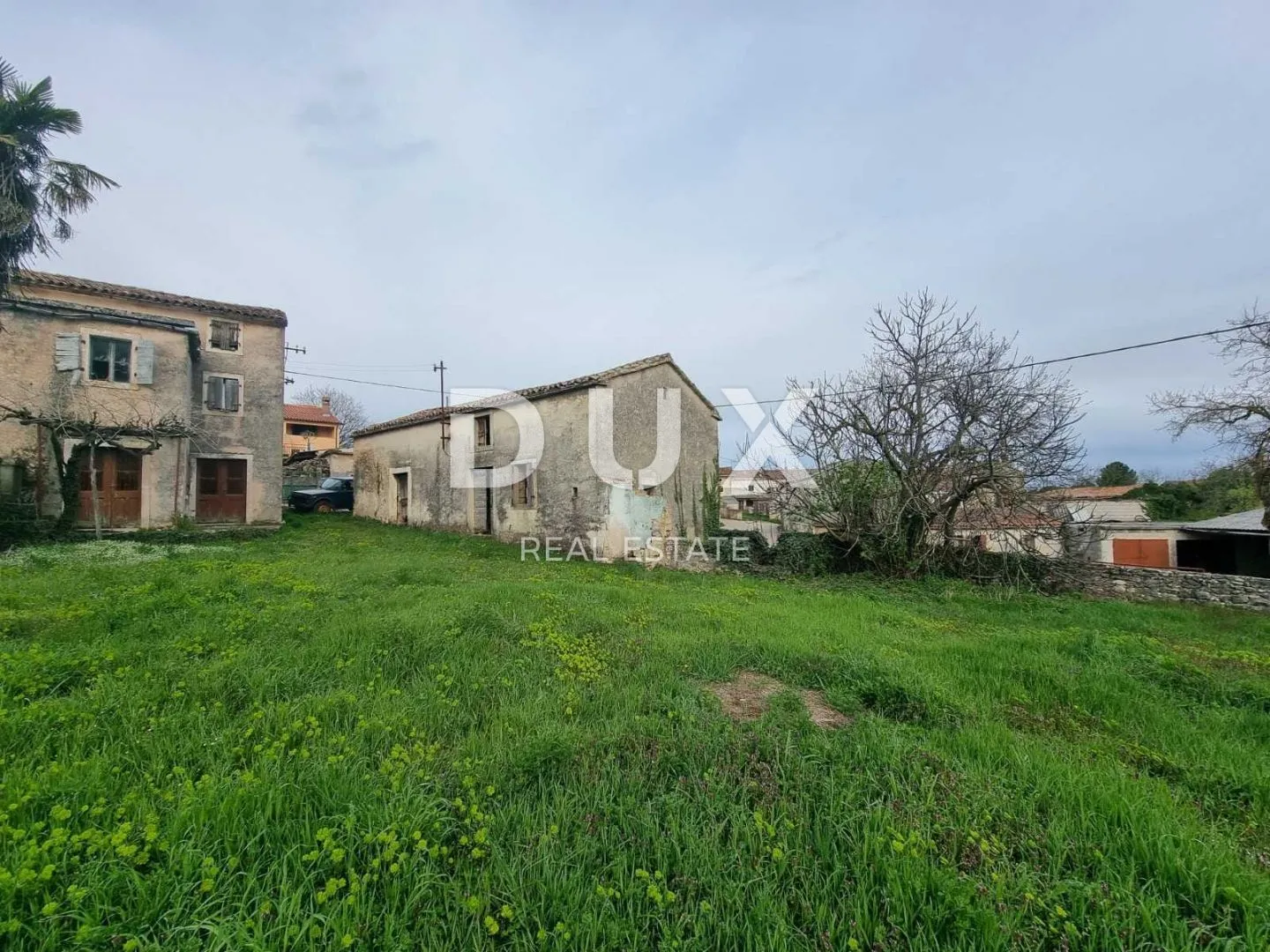 istra, žminj - seosko imanje sa pomoćnim objektima i bazenom! - slika 22