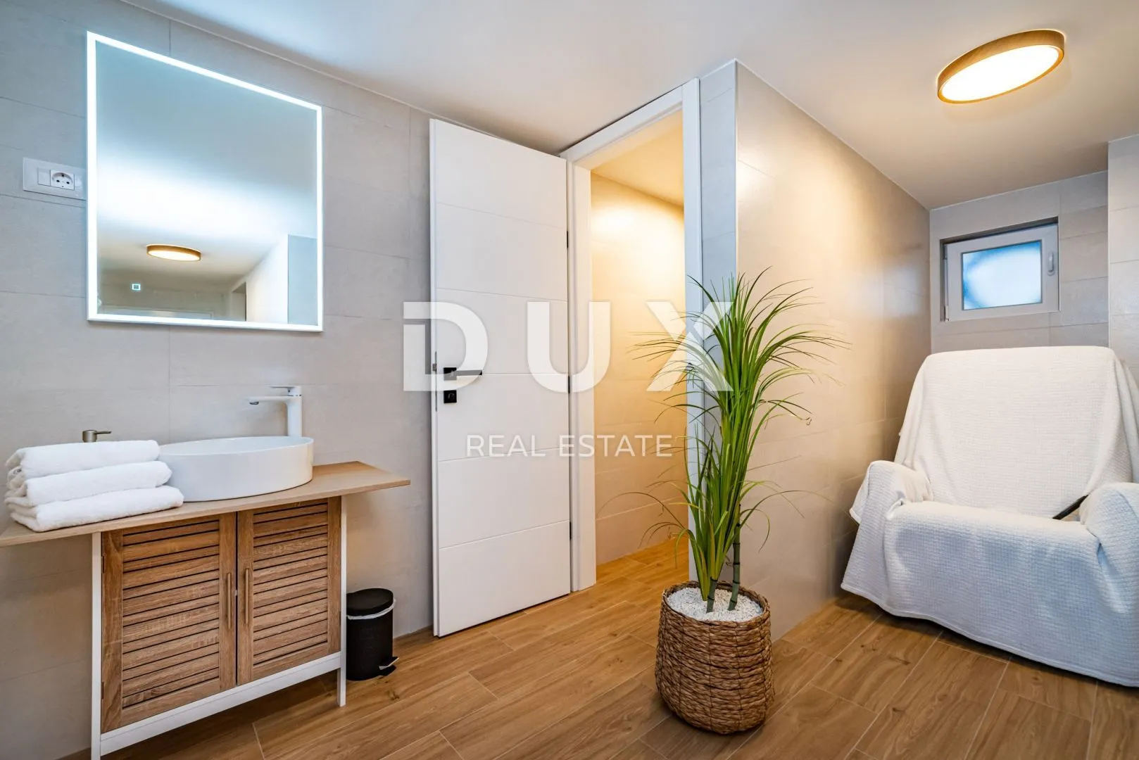 zadar, novigrad - prekrasna vila s bazenom u blizini mora - slika 28