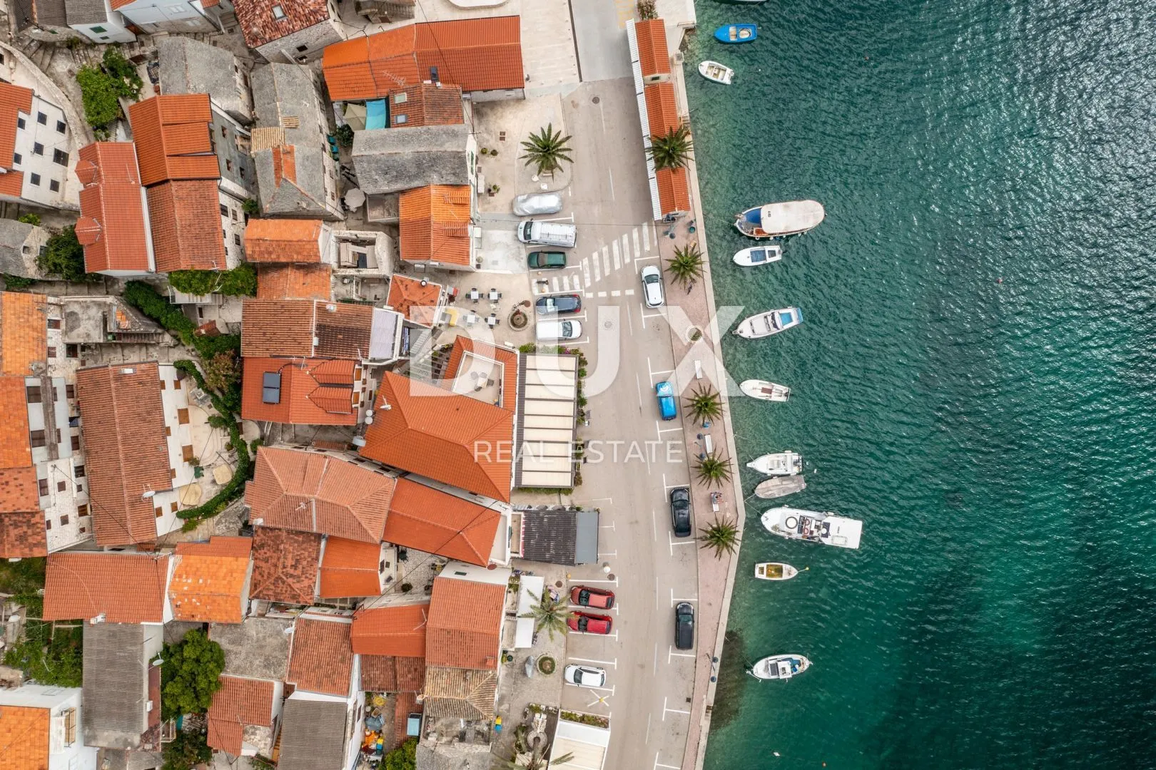 šibenik, rogoznica - predivna kamena kuća i restoran uz more - slika 19