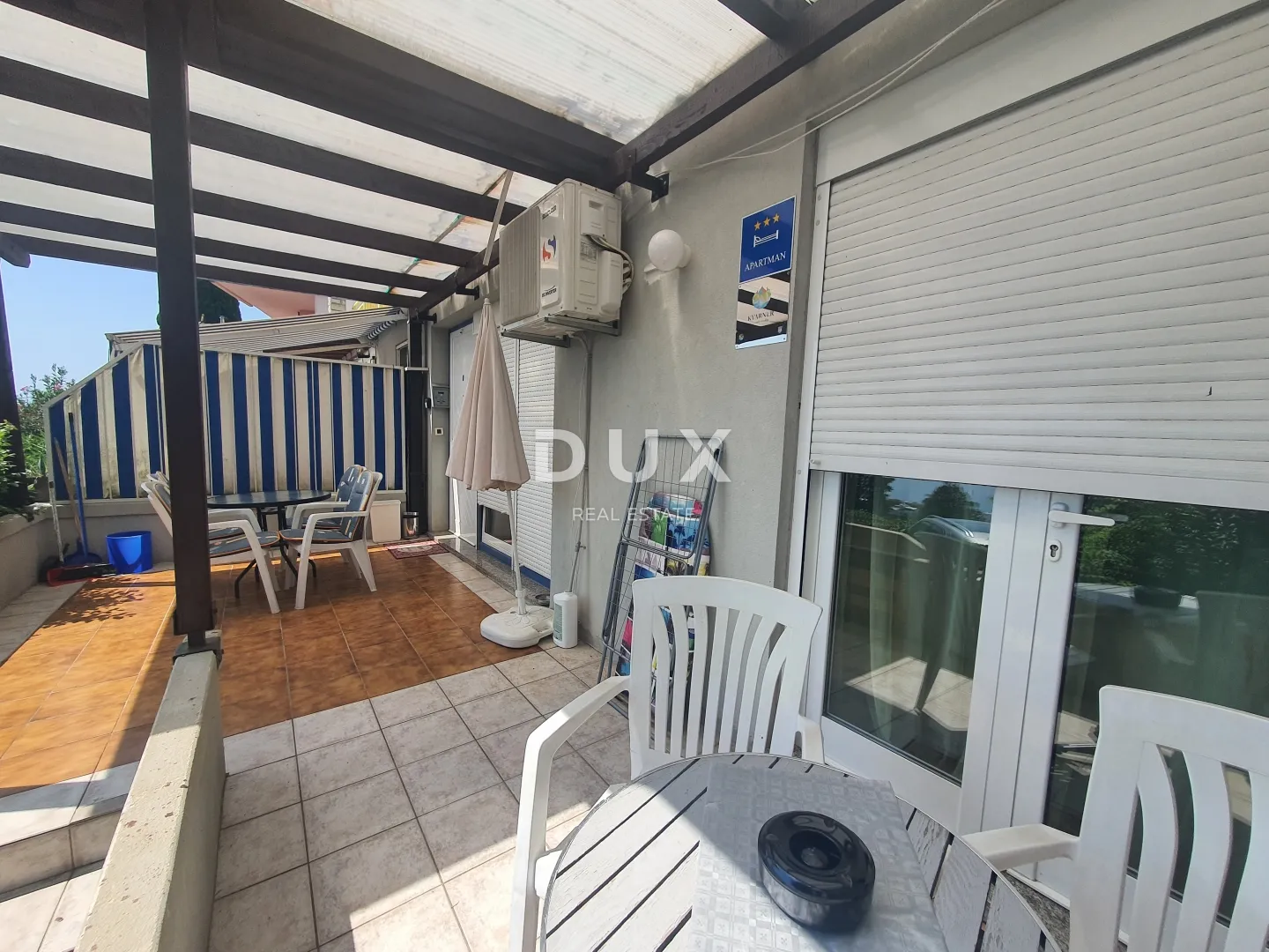 opatija, ičići, dvosoban stan, 62m2, drugi red do mora - slika 2