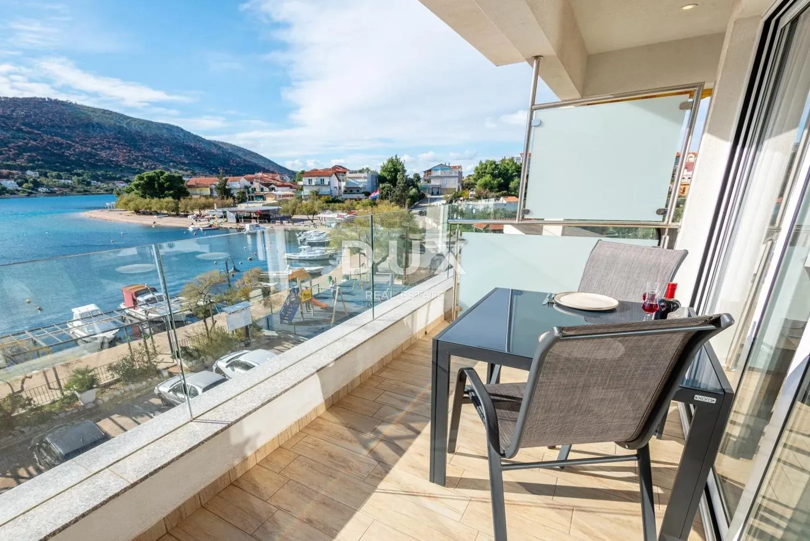 šibenik okolica, grebaštica – mini hotel prvi red do mora s bazenom i restoranom - slika 9