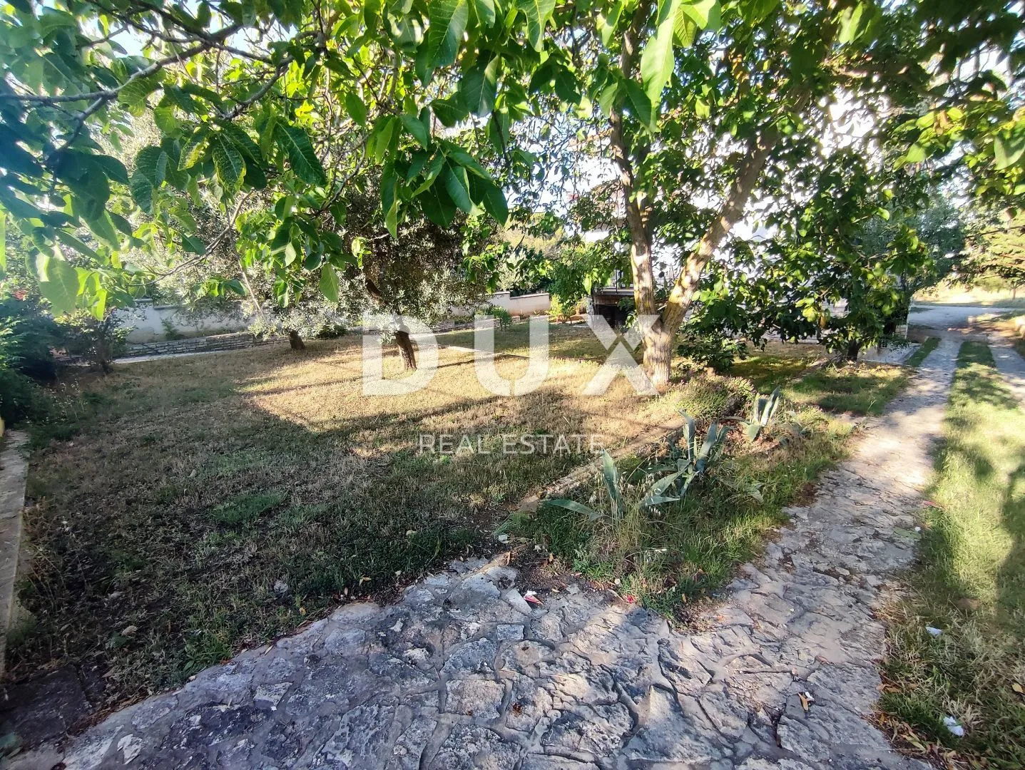 istra, pula - samostojeća kuća na velom vrhu 400m2 - slika 25