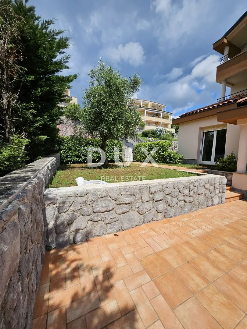 opatija - stan 3s+db 150m2 s pogledom na more i bazenom + okoliš 250m2 - slika 13