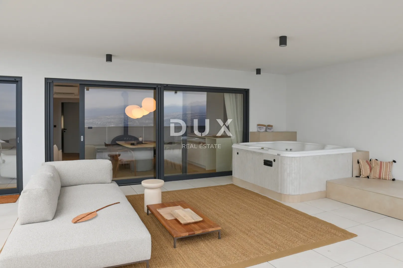 opatija, centar - dizajnerski penthouse s jacuzzijem i pogledom na more - slika 10