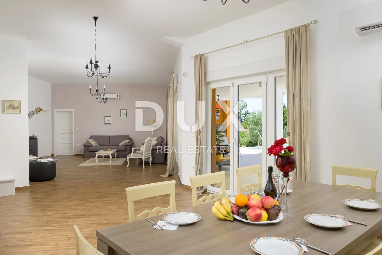 istra, svetvinčenat - moderna vila na odličnoj lokaciji - slika 19