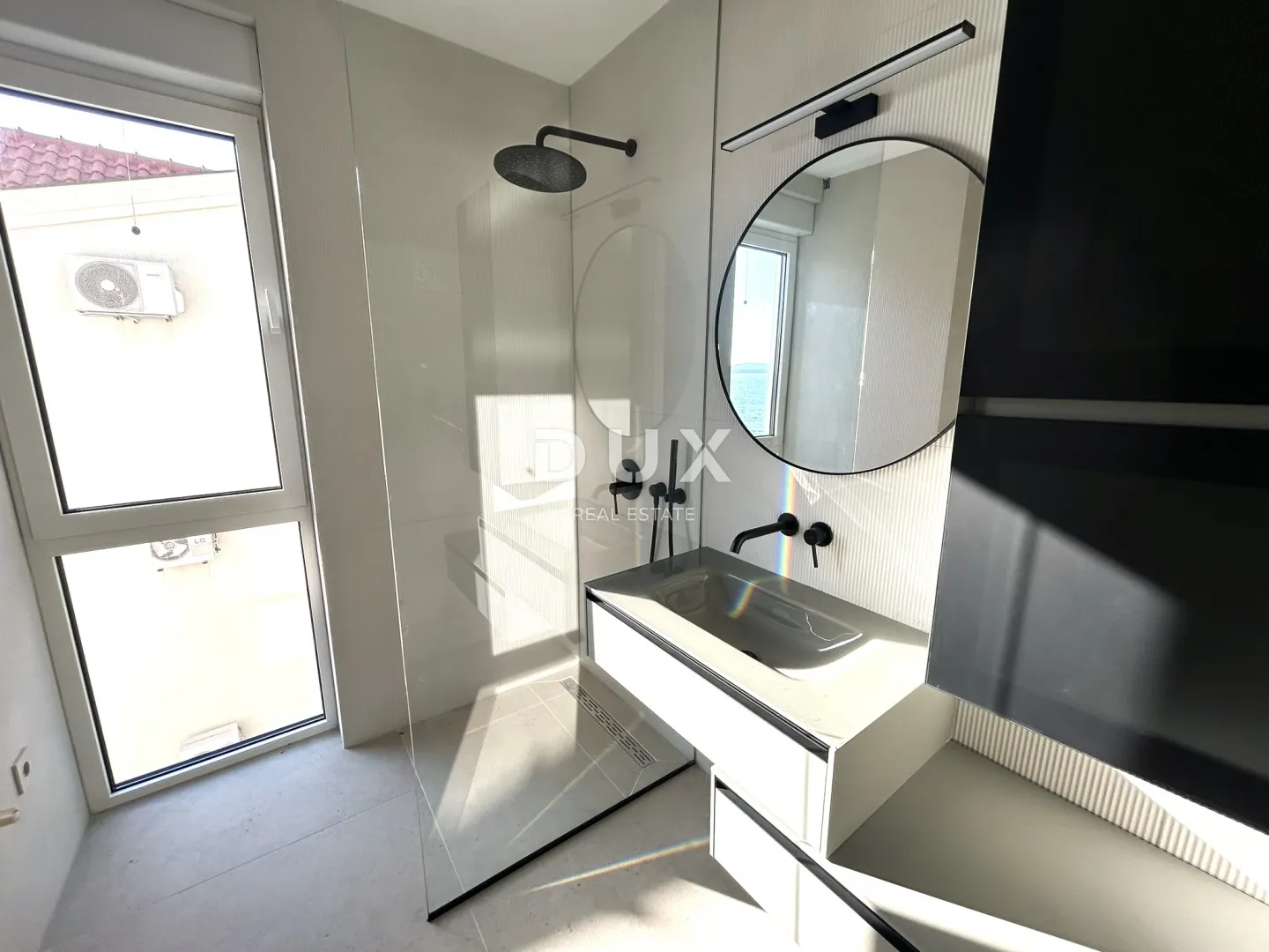 šibenik, žaborić - dizajnerski penthouse 1.red uz more - slika 11